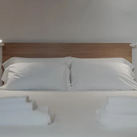 Like By Monholiday Monopoli